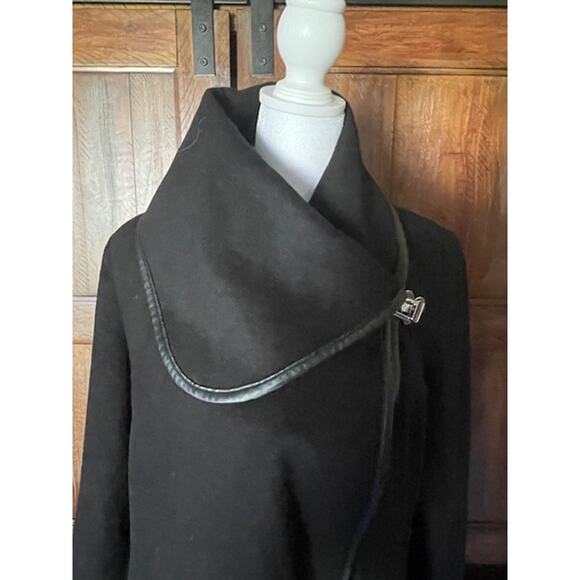 Betsey Johnson Women's Size Small Brushed Wool‎ Drape Coat Black - Picture 3 of 7